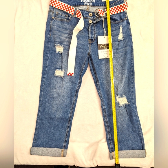 Fashion FWD cropped jeans with belt - Picture 1 of 5